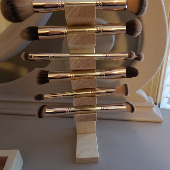 Maskcara Makeup Seint Maskcara Brush Holder Poshmark